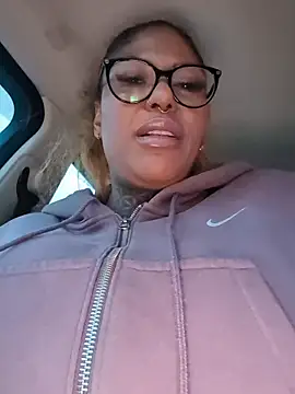 DarkDea online show from April 12, 5:40 pm