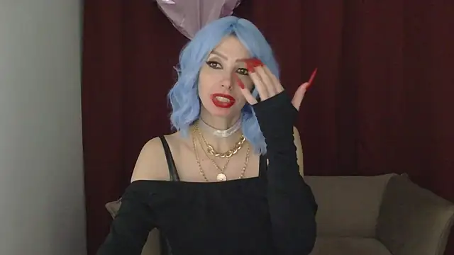 Snapshot of WhiteQueen888 chatting on February 8, 8:10 pm WhiteQueen888 online show from February 8, 8:10 pm