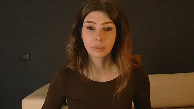 WhiteQueen888 online show from March 19, 6:17 am