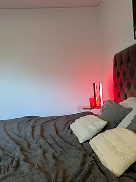EllaMae online show from October 12, 2:16 pm