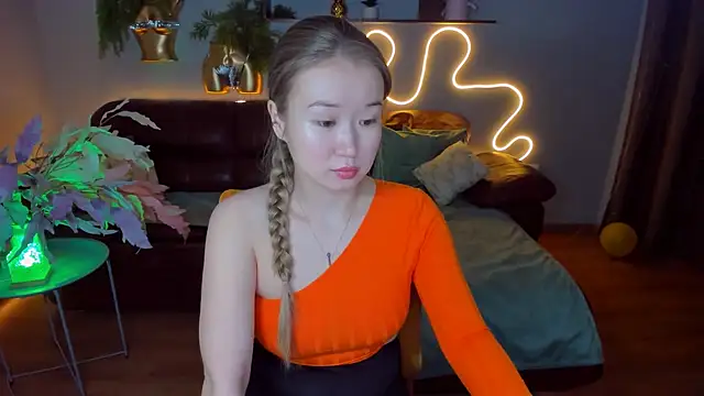 PollyOcean online show from January 5, 11:04 am