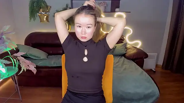 PollyOcean online show from February 13, 10:44 am