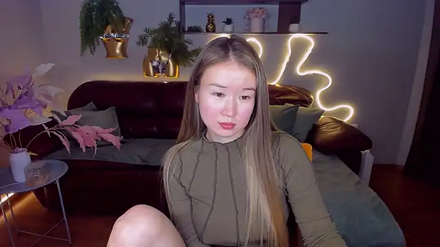 PollyOcean online show from February 15, 12:54 pm