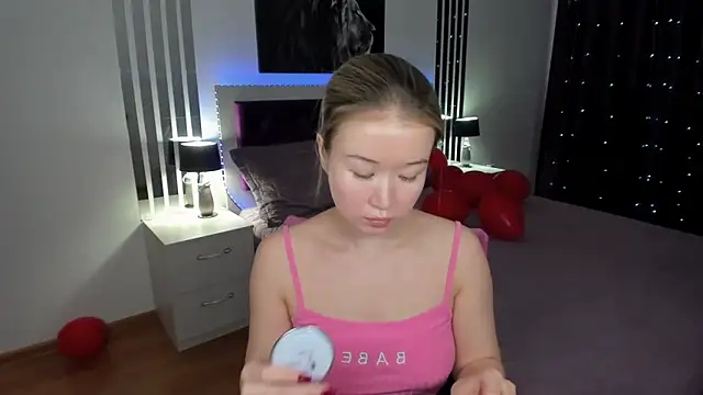 PollyOcean online show from February 19, 10:56 am