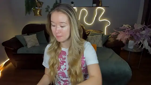 PollyOcean online show from September 10, 5:40 am