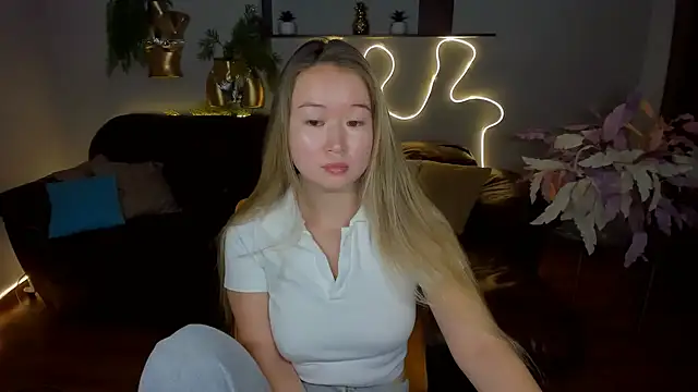 PollyOcean online show from September 15, 10:04 am