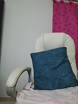 lissglow online show from January 8, 11:18 pm