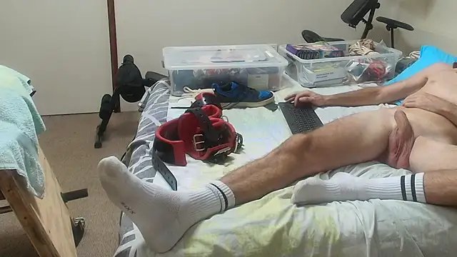 midnight0069 online show from October 25, 1:40 pm