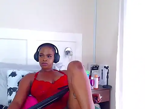 LuciousLips96 online show from February 10, 9:36 am