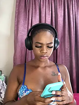 LuciousLips96 online show from March 10, 7:42 am