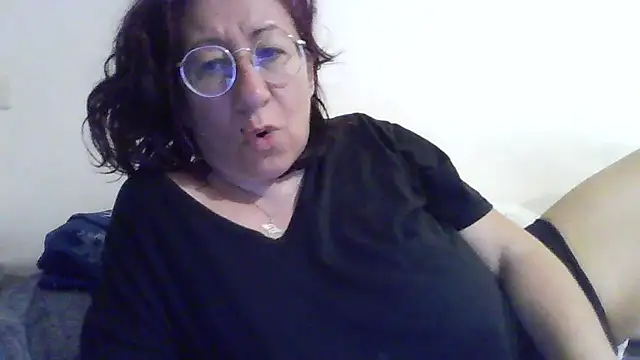 Snapshot of milkarock chatting on May 1, 8:02 pm milkarock online show from May 1, 8:02 pm
