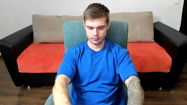 Snapshot of maks_wolfis chatting on December 2, 11:45 am maks wolfis online show from December 2, 11:45 am