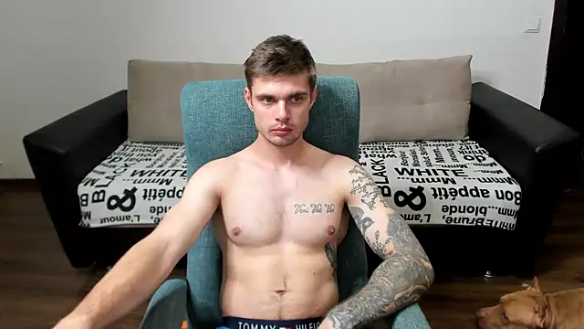 Snapshot of maks_wolfis chatting on December 14, 9:45 pm maks wolfis online show from December 14, 9:45 pm