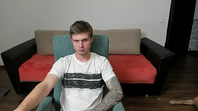 Snapshot of maks_wolfis chatting on January 3, 2:30 pm maks wolfis online show from January 3, 2:30 pm