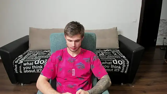 Snapshot of maks_wolfis chatting on January 8, 1:31 pm maks wolfis online show from January 8, 1:31 pm