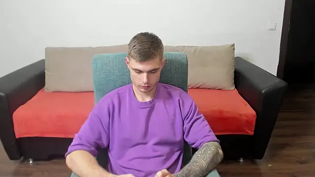 Snapshot of maks_wolfis chatting on January 25, 11:22 pm maks wolfis online show from January 25, 11:22 pm