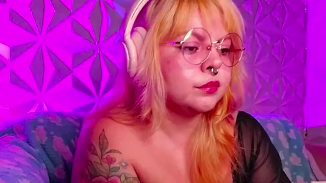 Snapshot of Satyn_doll chatting on September 24, 11:30 pm Satyn doll online show from September 24, 11:30 pm