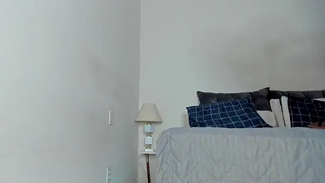 lannasantiago online show from March 19, 12:15 am