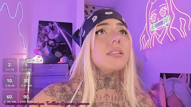 cute catlyn online show from March 5, 7:38 pm