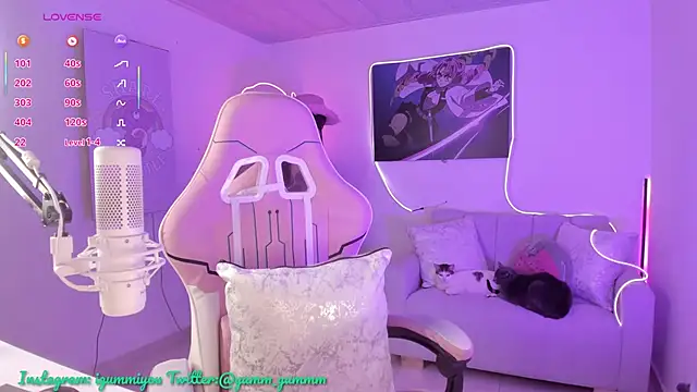 cute catlyn online show from November 19, 2:17 pm