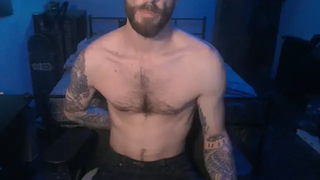 Snapshot of SexxxyLouis chatting on January 22, 6:31 pm SexxxyLouis online show from January 22, 6:31 pm