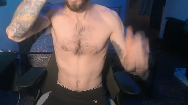 Snapshot of SexxxyLouis chatting on January 27, 1:30 pm SexxxyLouis online show from January 27, 1:30 pm