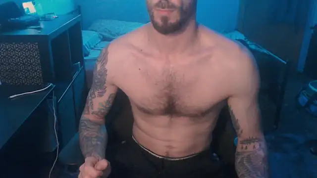 Snapshot of SexxxyLouis chatting on February 22, 8:53 pm SexxxyLouis online show from February 22, 8:53 pm