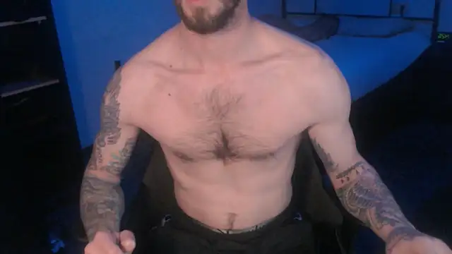 Snapshot of SexxxyLouis chatting on March 7, 1:29 pm SexxxyLouis online show from March 7, 1:29 pm