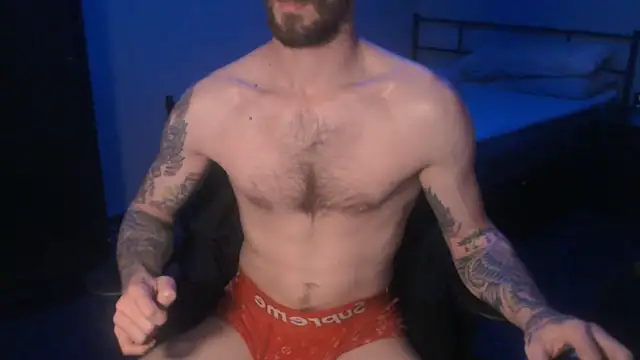 Snapshot of SexxxyLouis chatting on March 10, 8:34 pm SexxxyLouis online show from March 10, 8:34 pm