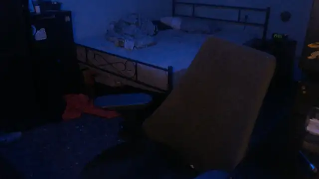 Snapshot of SexxxyLouis chatting on September 13, 7:30 am SexxxyLouis online show from September 13, 7:30 am