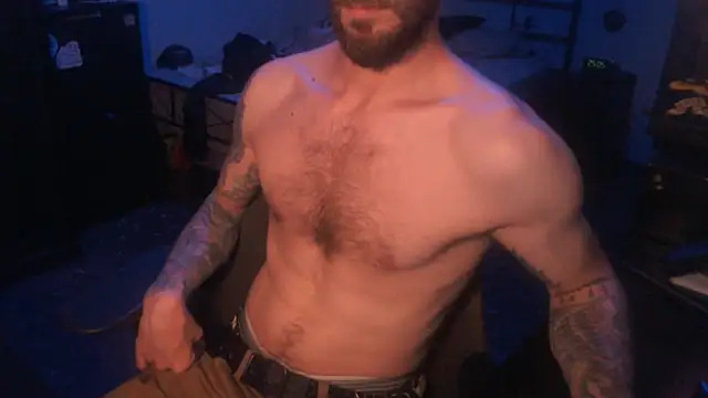 Snapshot of SexxxyLouis chatting on September 13, 7:35 pm SexxxyLouis online show from September 13, 7:35 pm