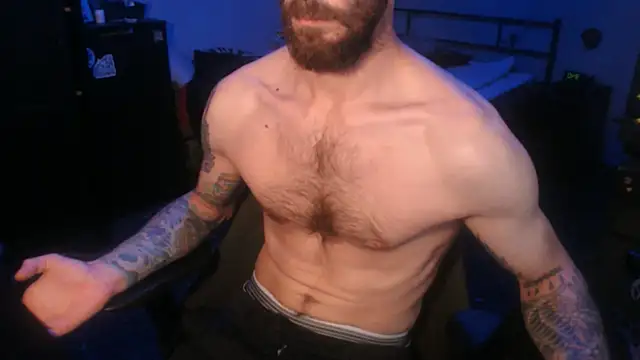 Snapshot of SexxxyLouis chatting on September 22, 7:43 am SexxxyLouis online show from September 22, 7:43 am