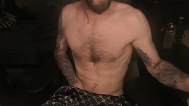 SexxxyLouis online show from August 4, 8:55 pm
