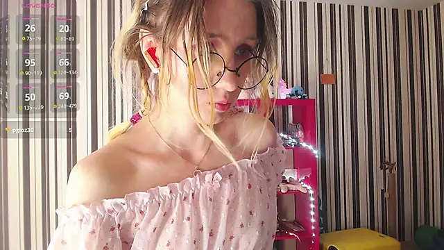 Snapshot of _Hanna_Moon_ chatting on January 11, 9:15 am  Hanna Moon  online show from January 11, 9:15 am