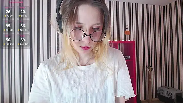 Snapshot of _Hanna_Moon_ chatting on January 22, 9:24 am  Hanna Moon  online show from January 22, 9:24 am