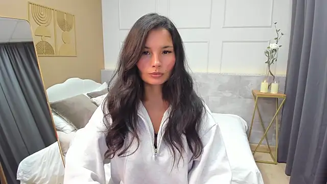 ErikaSoft online show from November 18, 5:23 am