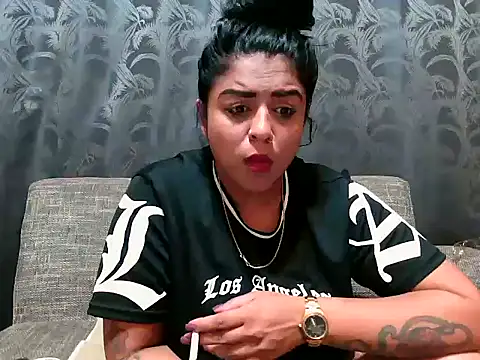 indianishkq7 online show from February 1, 3:28 pm