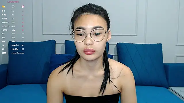 kwana colada online show from October 7, 1:30 pm