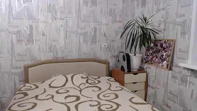 GinaQSoul online show from September 10, 4:29 pm