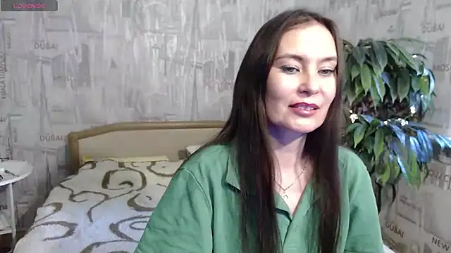 Snapshot of GinaQSoul chatting on June 18, 12:20 pm GinaQSoul online show from June 18, 12:20 pm