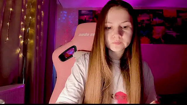 GoodWitch  online show from January 19, 8:18 am