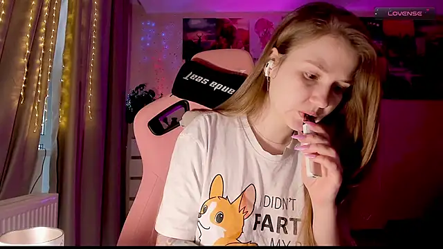 GoodWitch  online show from February 8, 7:37 am