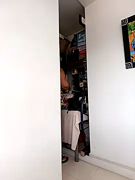 Brenda Berck  online show from October 31, 1:12 pm