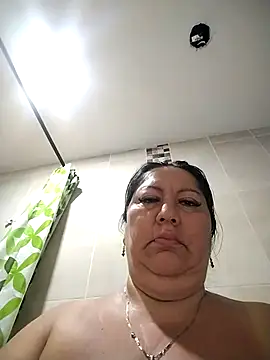 Brenda Berck  online show from April 11, 8:40 am