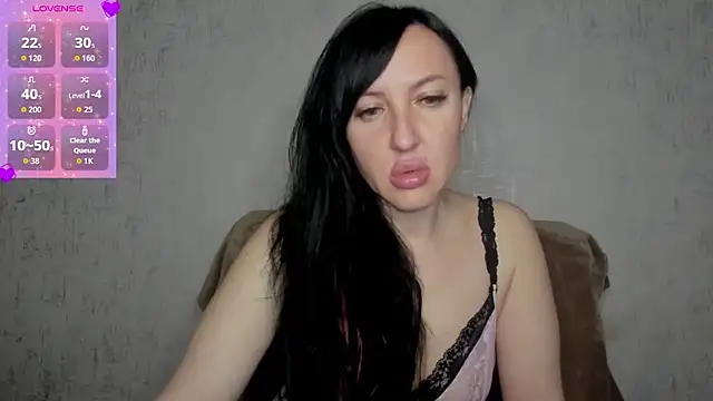 MissGulia online show from April 26, 2:09 am