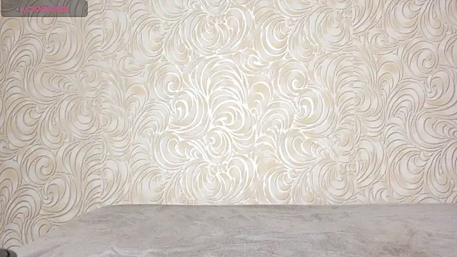 Snapshot of JuiliOnesunray chatting on February 7, 5:52 am JuiliOnesunray online show from February 7, 5:52 am