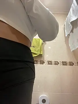 Fancyxlove online show from October 9, 12:36 pm