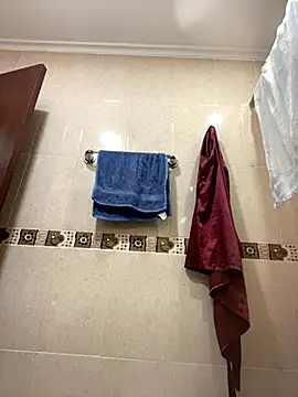 Fancyxlove online show from November 4, 12:37 pm