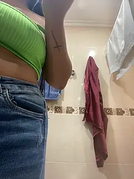 Fancyxlove online show from November 6, 12:39 pm