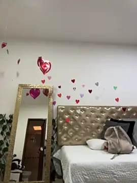 Fancyxlove online show from April 22, 12:18 pm